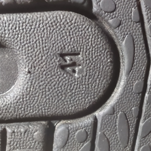 Vivaia Pull On Black Sneaker Boots Size EU 41 - US 9.5 - Picture 12 of 15